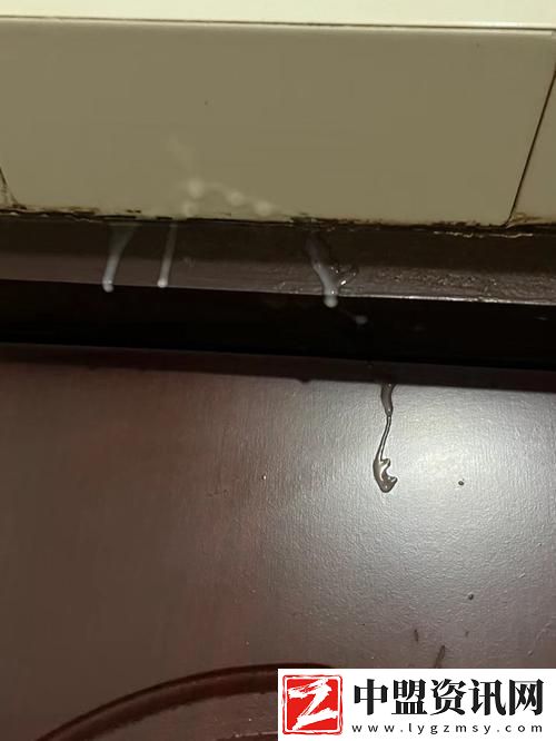 小東西才幾天沒做噴的到處都是