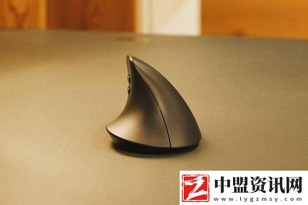 Hansker發(fā)布垂直游戲鼠標(biāo)
