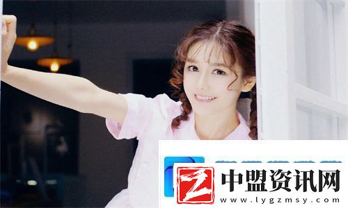 牛**大戰(zhàn)小麗是誰(shuí)畫的