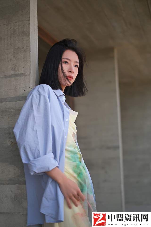 尼康Z5II實(shí)戰(zhàn)人像攝影：阿那亞之旅-記錄海風(fēng)輕拂的溫柔瞬間